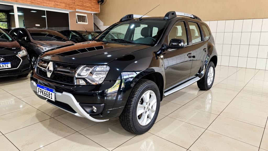 RENAULT Duster - Foto