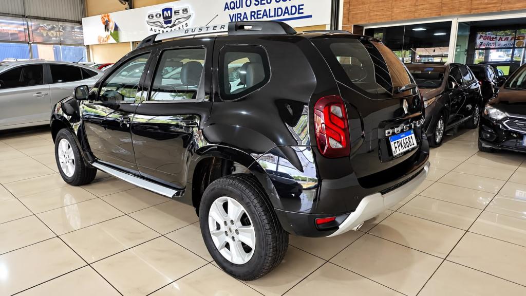 RENAULT Duster - Foto