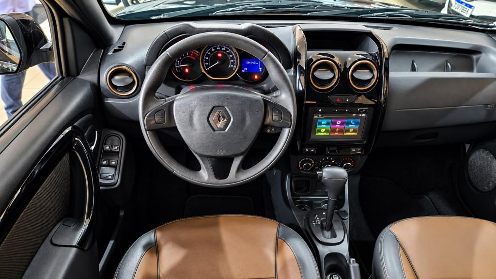 RENAULT Duster - Foto