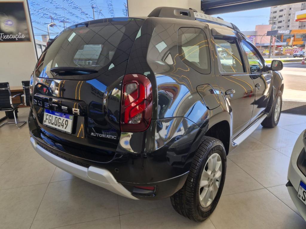 RENAULT Duster - Foto