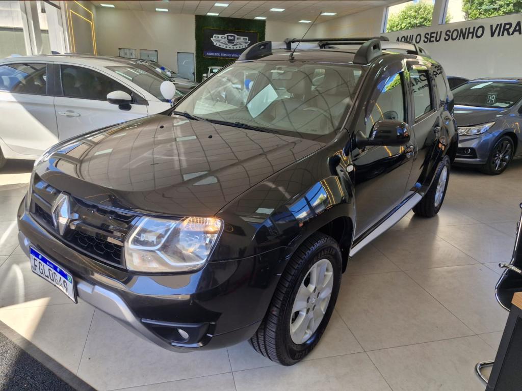 RENAULT Duster - Foto