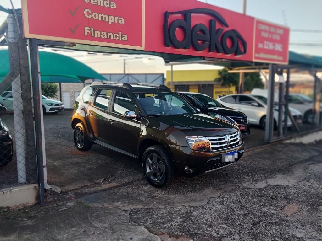 RENAULT Duster