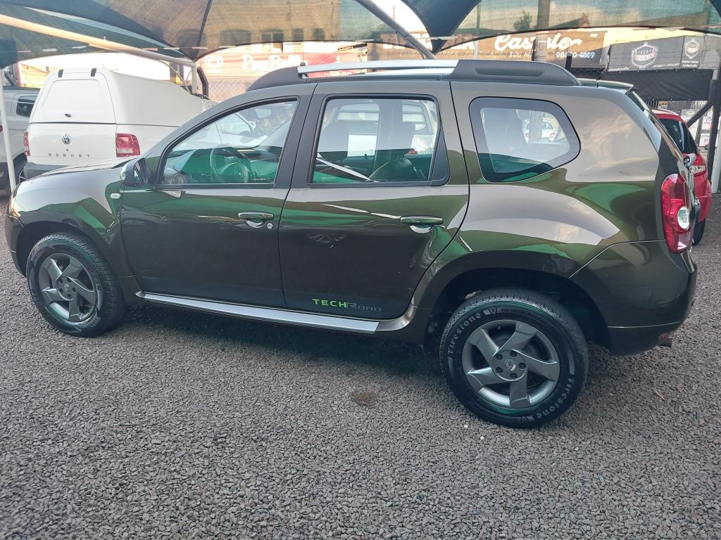 RENAULT Duster - Foto