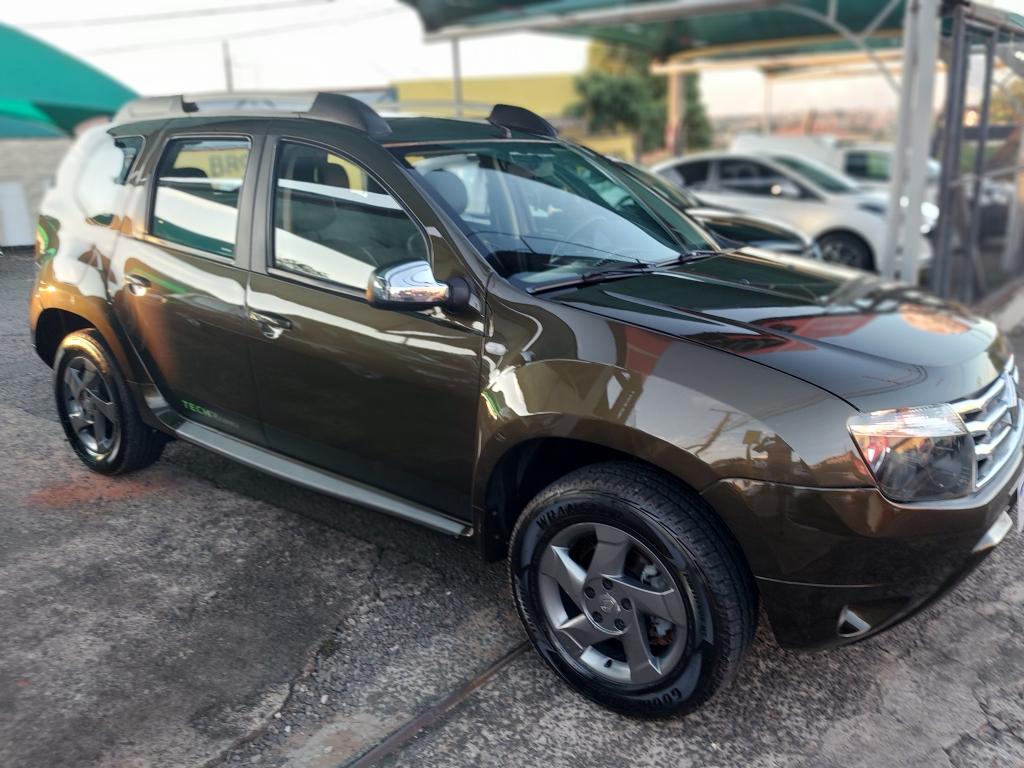 RENAULT Duster - Foto