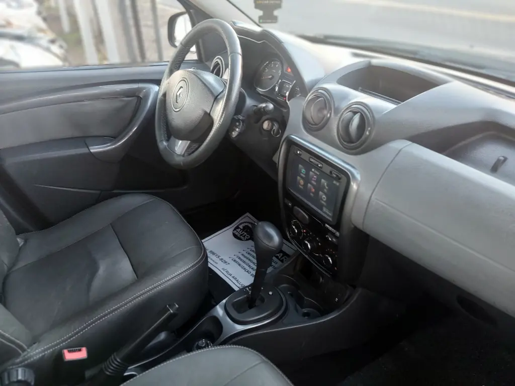 RENAULT Duster - Foto
