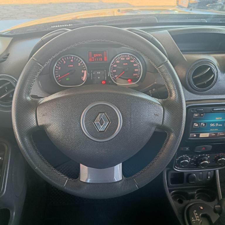 RENAULT Duster - Foto