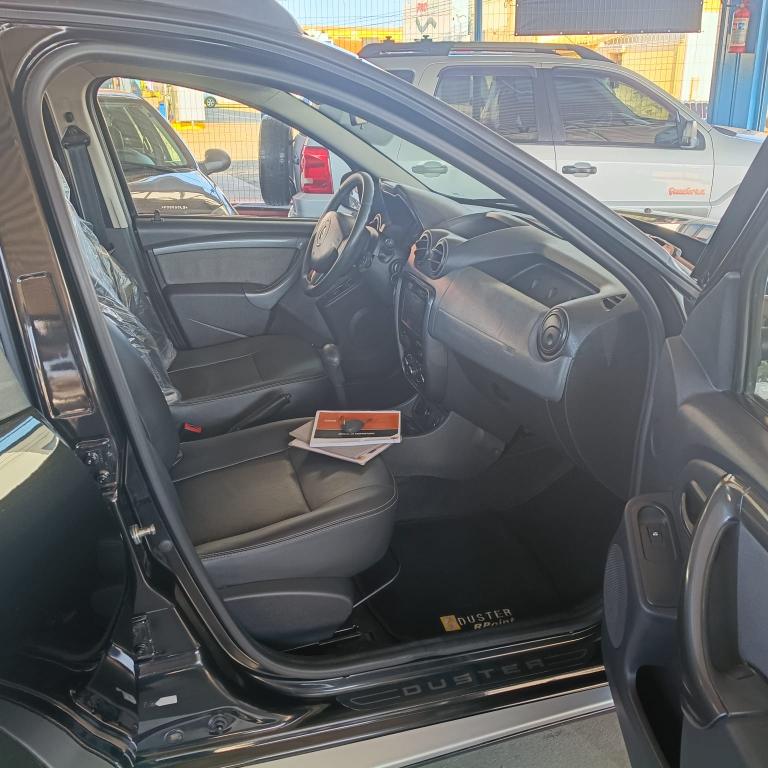 RENAULT Duster - Foto