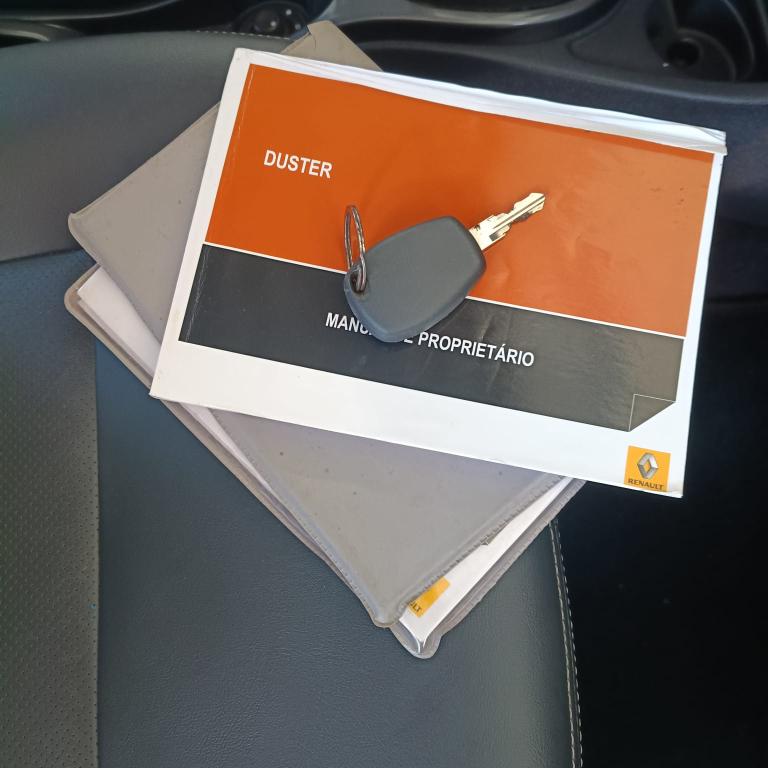 RENAULT Duster - Foto