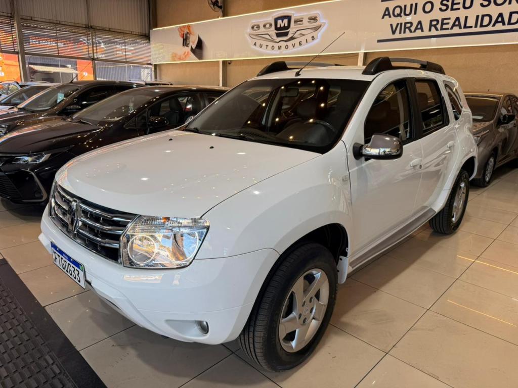 RENAULT Duster - Foto