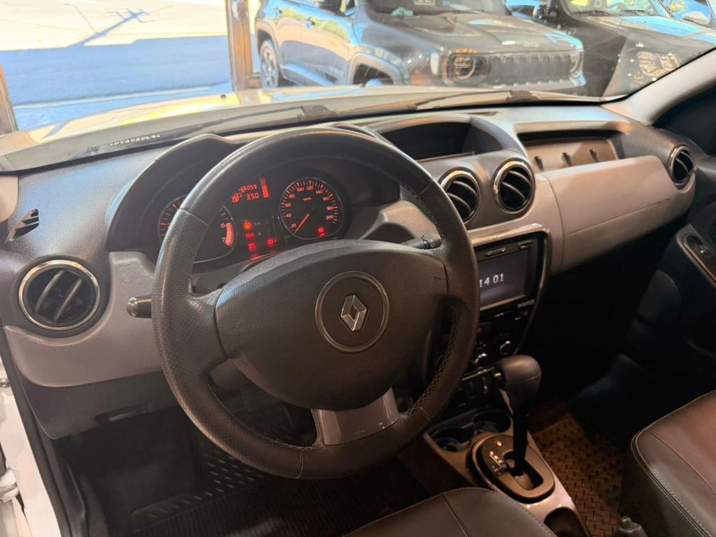 RENAULT Duster - Foto