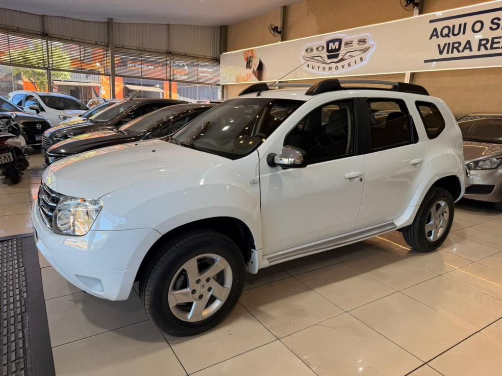 RENAULT Duster - Foto