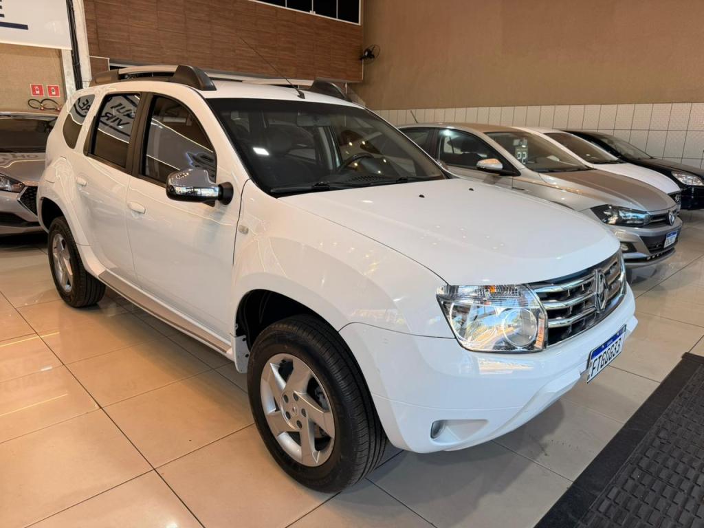 RENAULT Duster - Foto