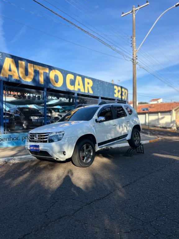 RENAULT Duster - Foto