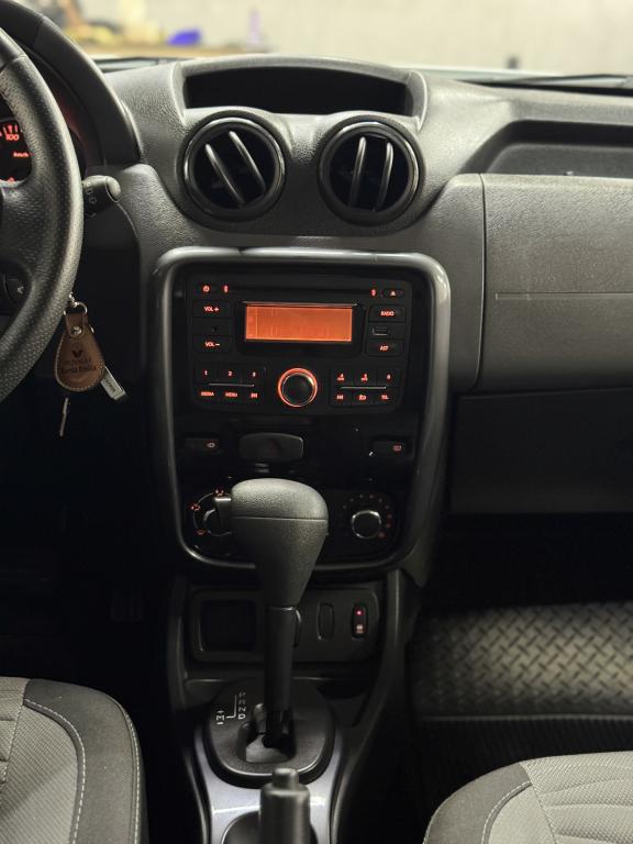 RENAULT Duster - Foto