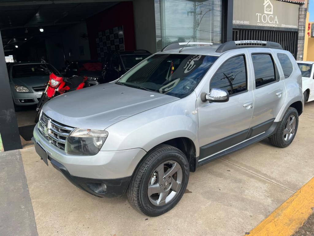 RENAULT Duster