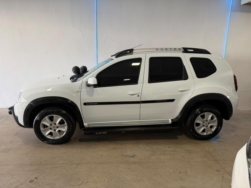 RENAULT Duster - Foto