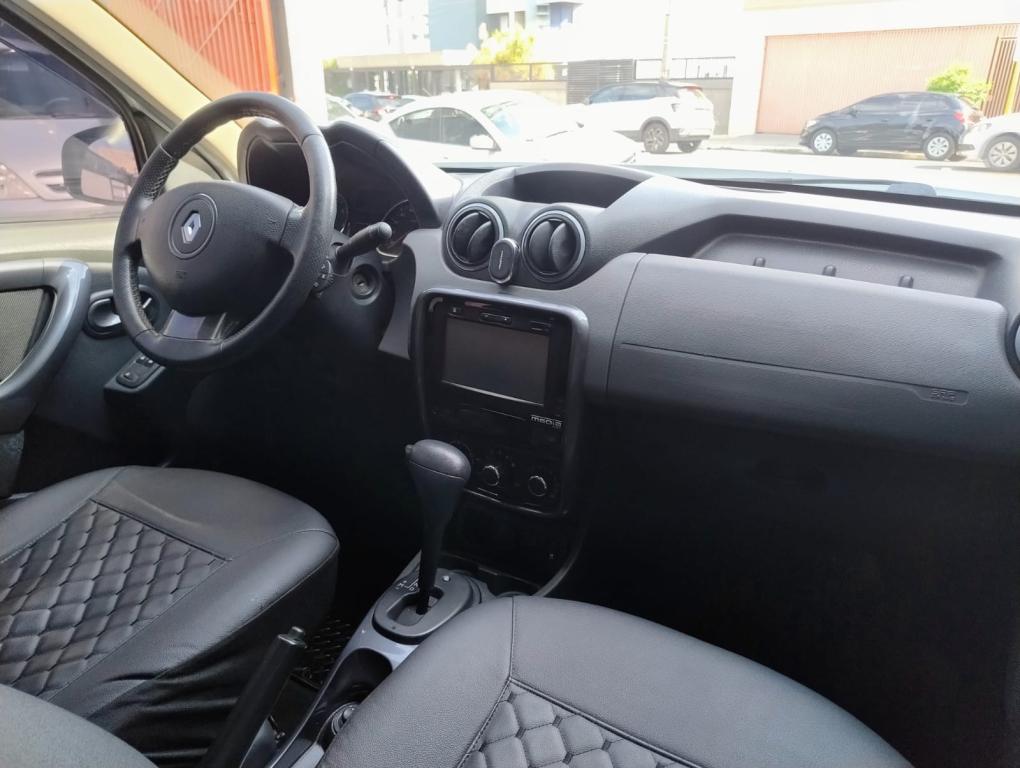 RENAULT Duster - Foto
