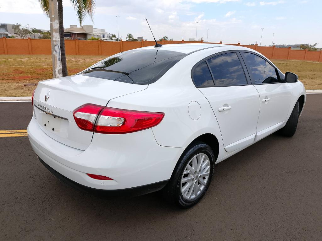 RENAULT Fluence - Foto