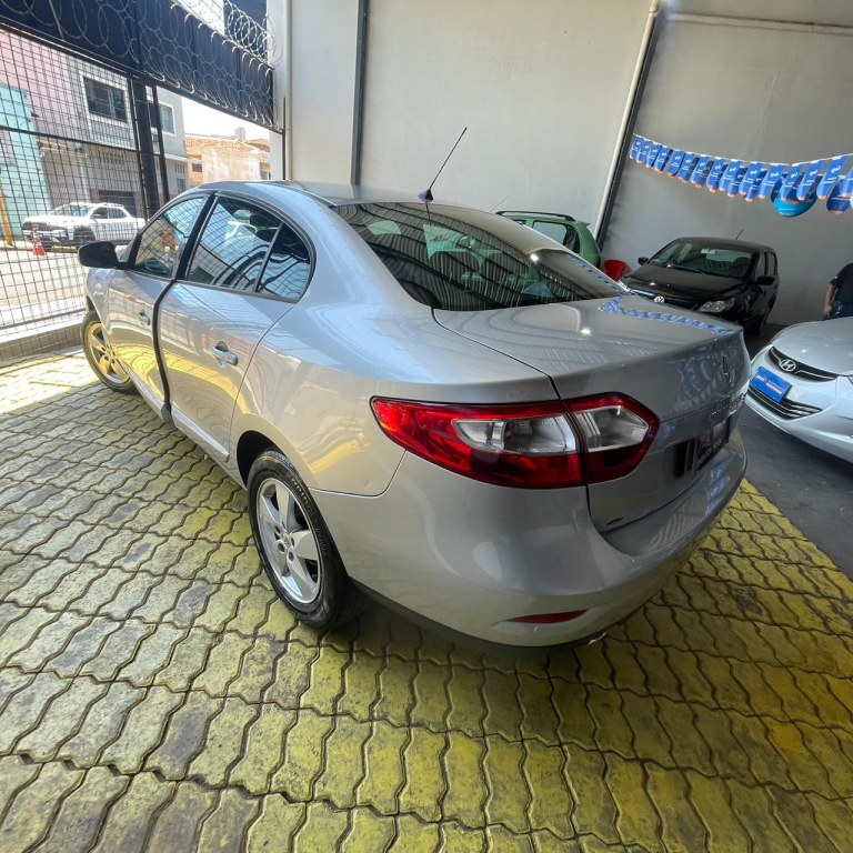 RENAULT Fluence - Foto