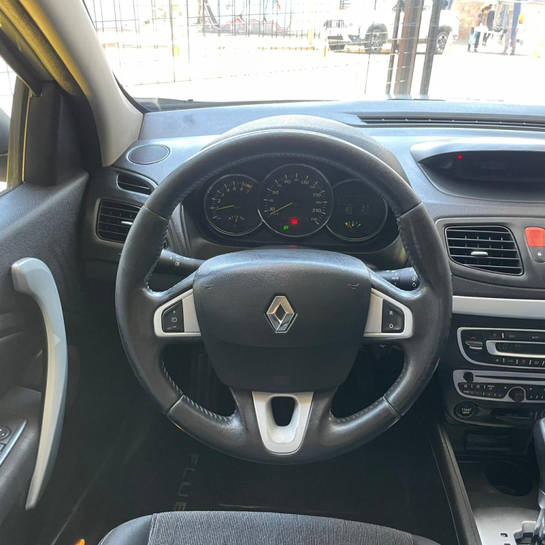 RENAULT Fluence - Foto