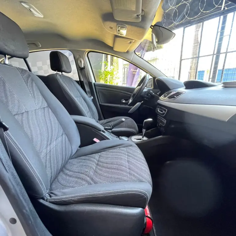 RENAULT Fluence - Foto