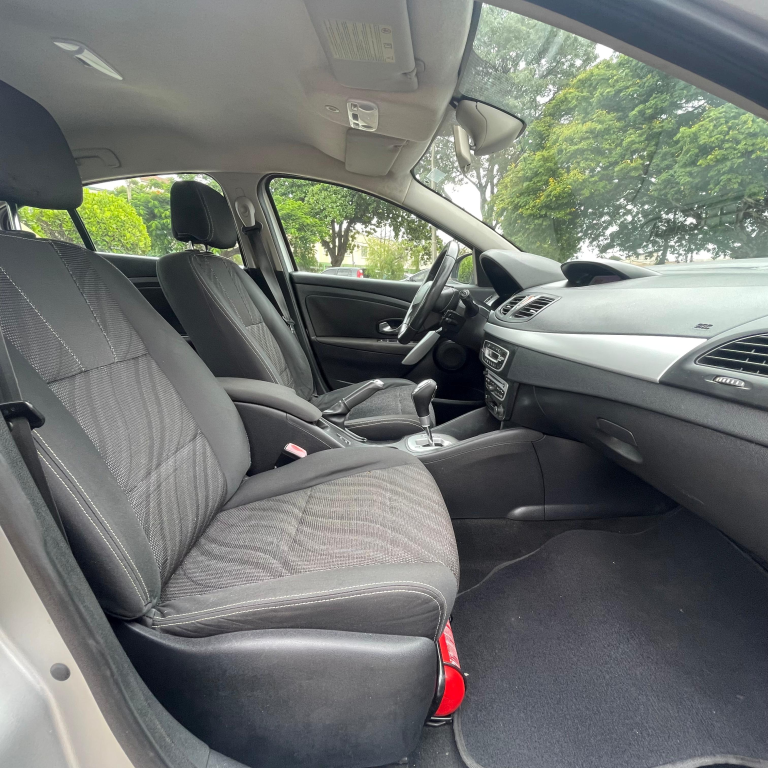 RENAULT Fluence - Foto