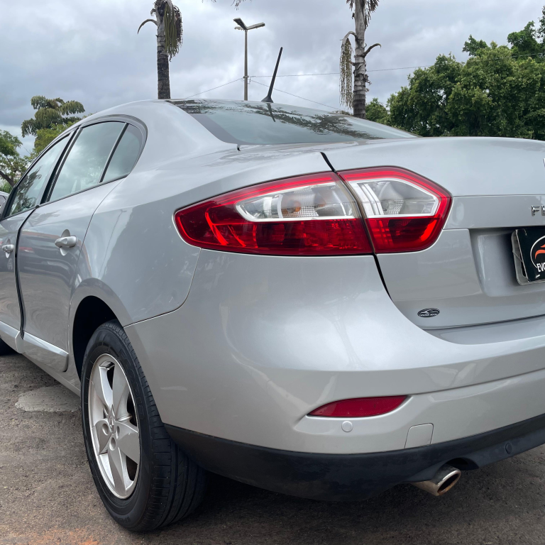 RENAULT Fluence - Foto