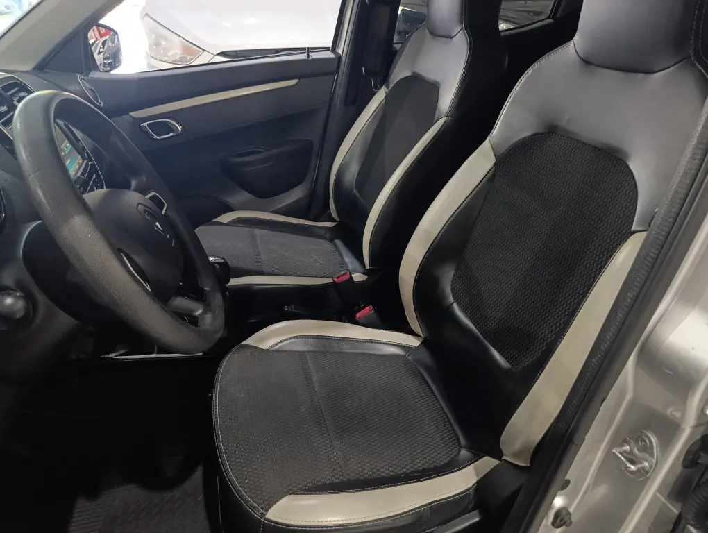 RENAULT Kwid - Foto