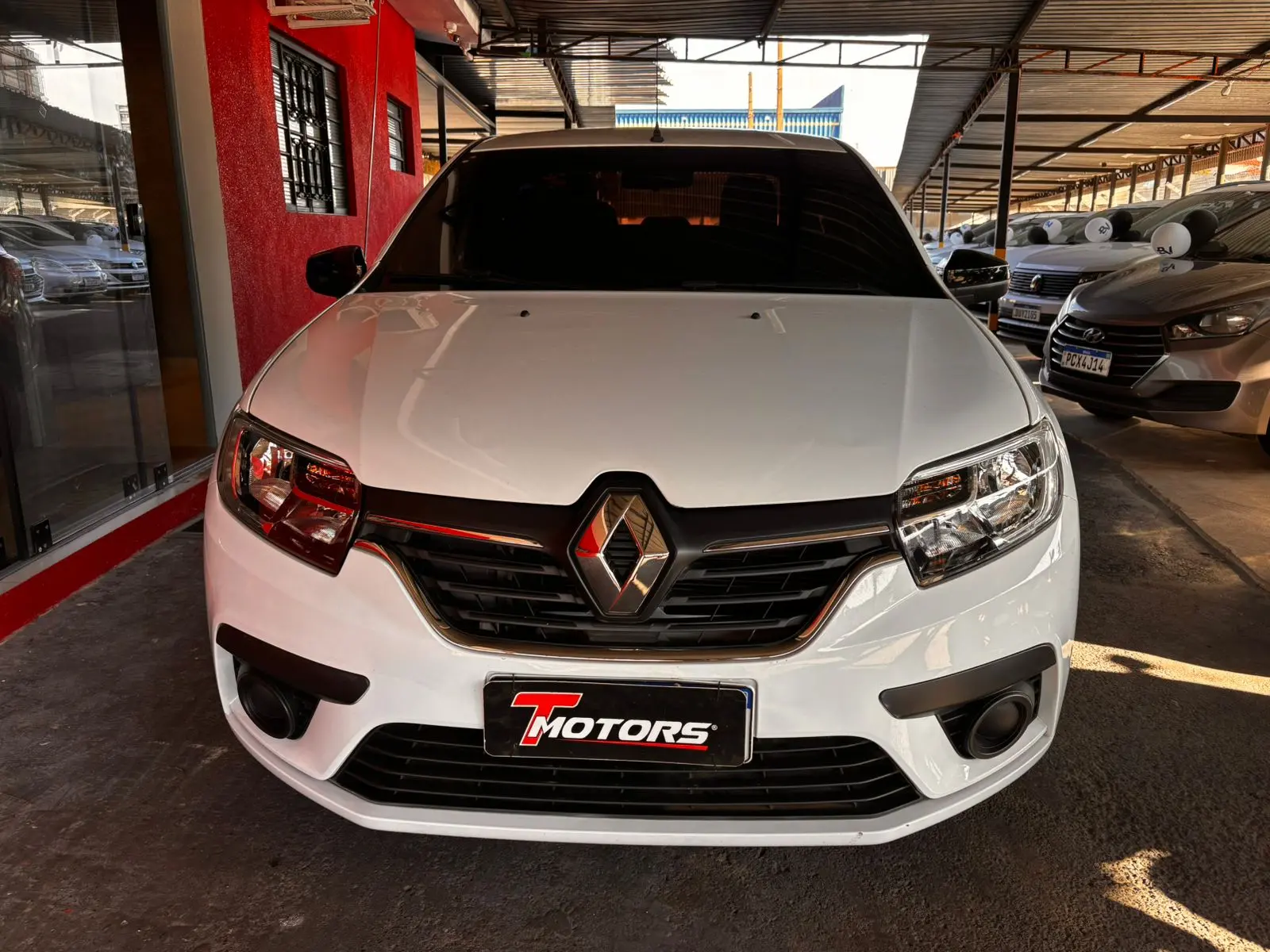 RENAULT Logan - Foto