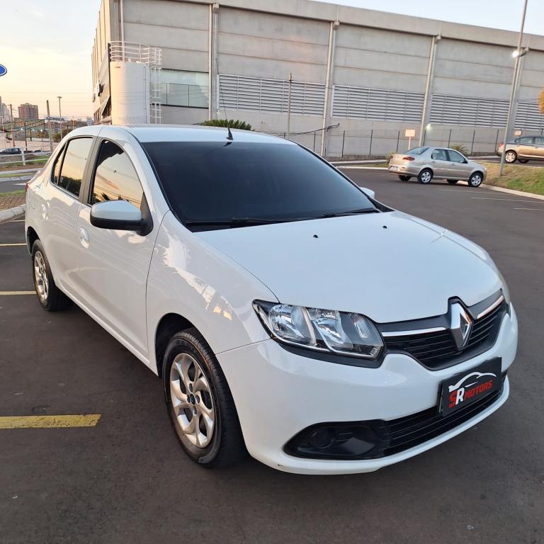 RENAULT Logan - Foto