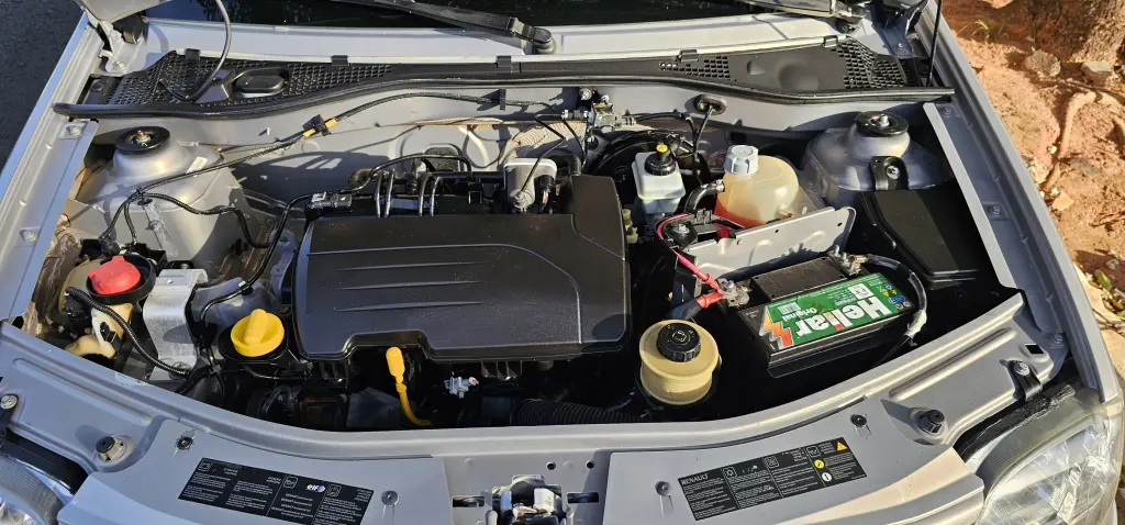 RENAULT Logan - Foto