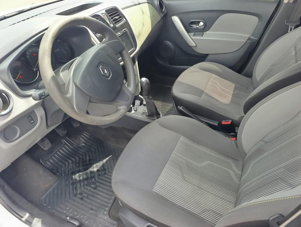 RENAULT Logan - Foto