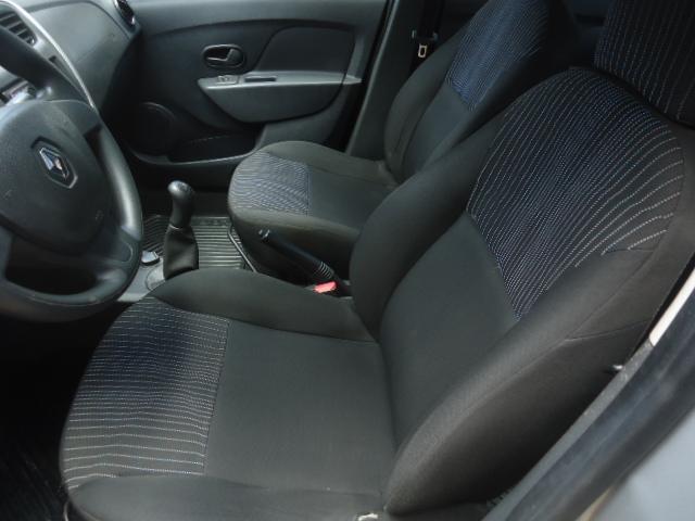 RENAULT Logan - Foto