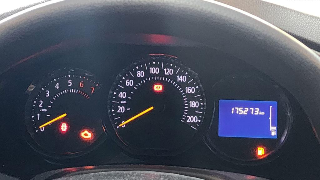 RENAULT Logan - Foto