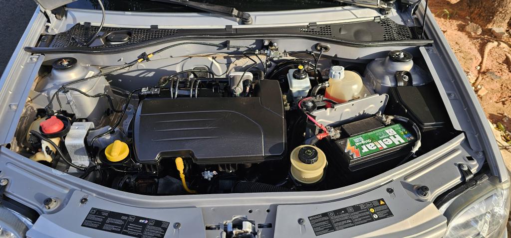 RENAULT Logan - Foto