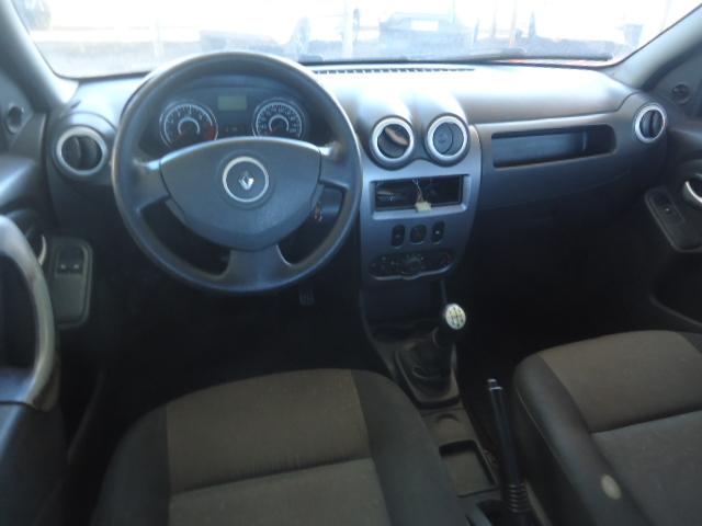 RENAULT Logan - Foto