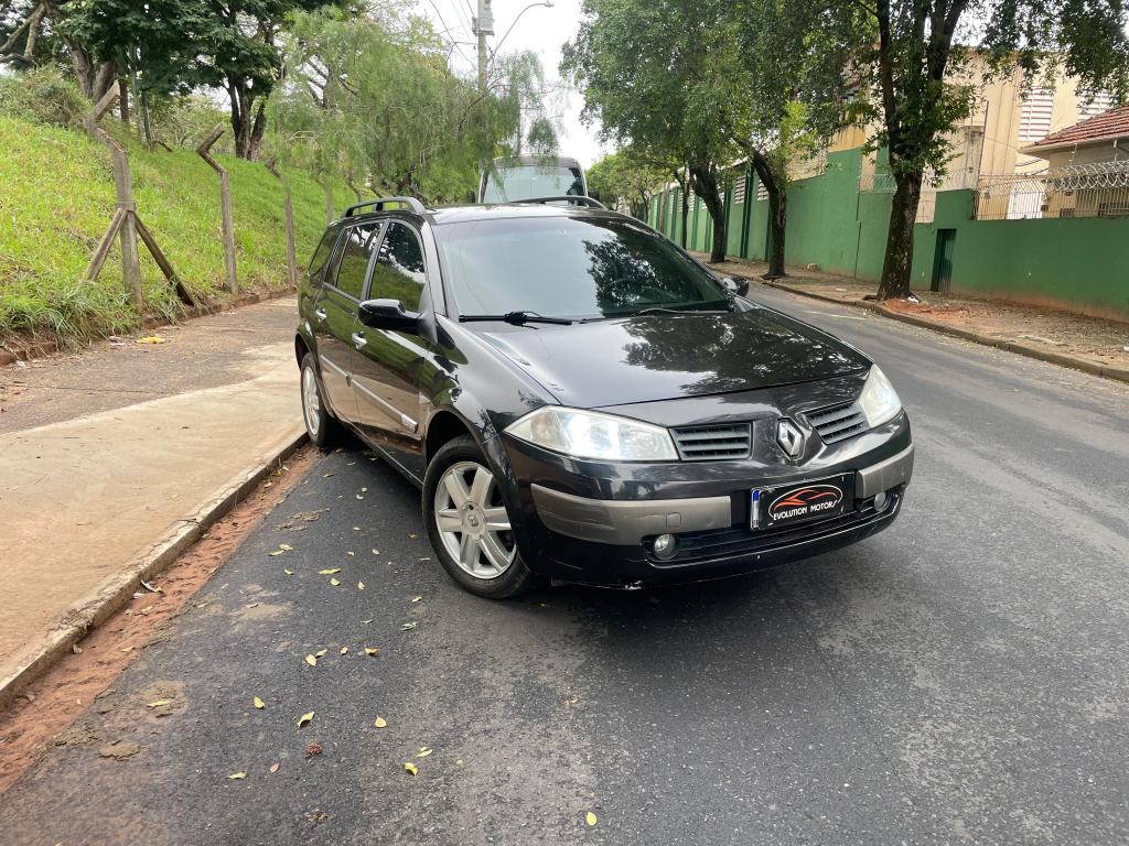 RENAULT Megane Grand Tour