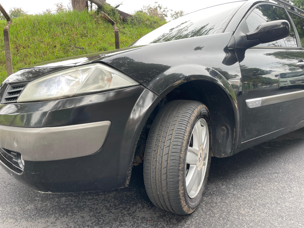 RENAULT Megane Grand Tour - Foto