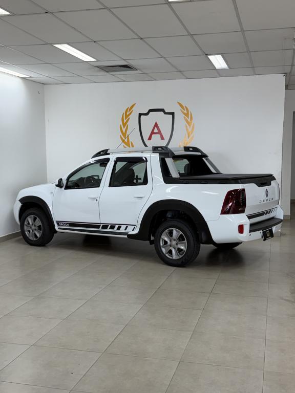 RENAULT Oroch - Foto