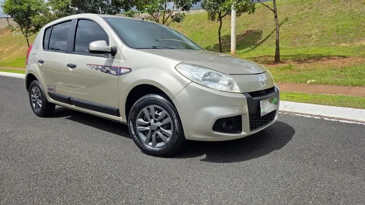 RENAULT Sandero