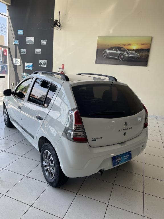 RENAULT Sandero - Miniatura