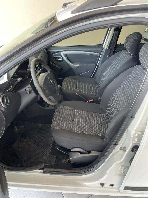 RENAULT Sandero - Miniatura