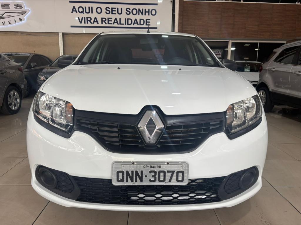 RENAULT Sandero - Foto