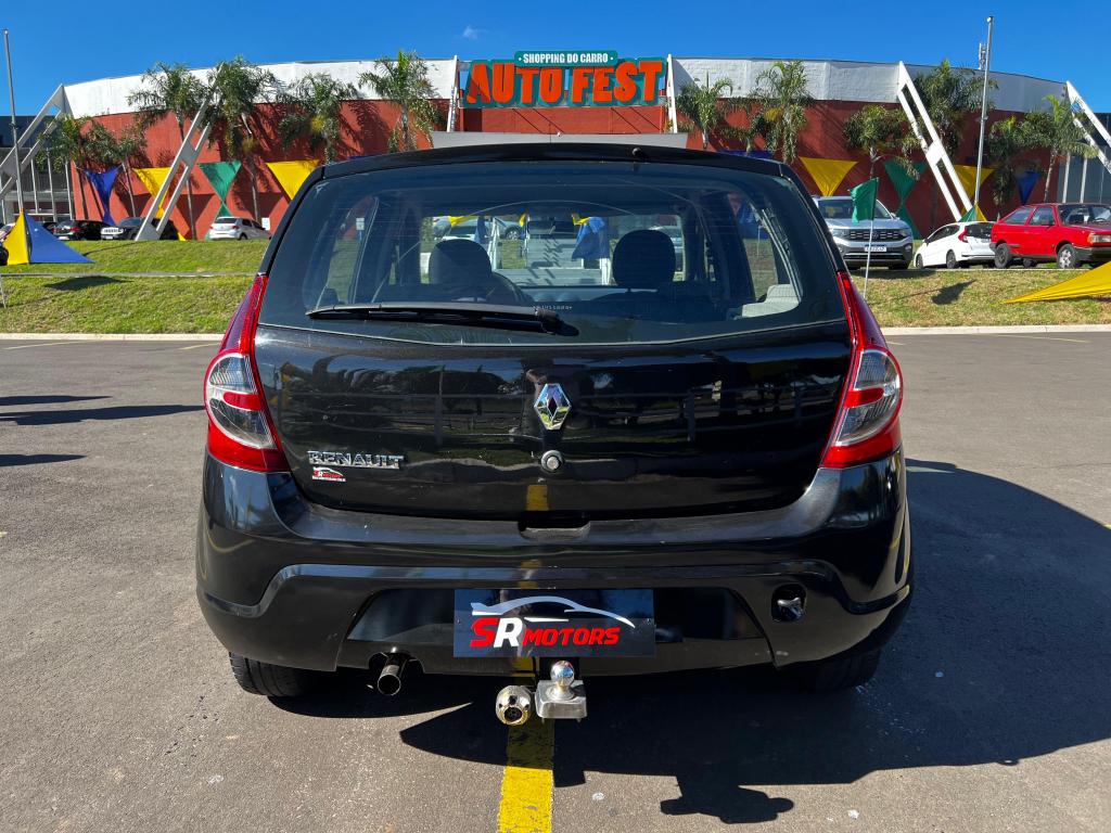 RENAULT Sandero - Foto