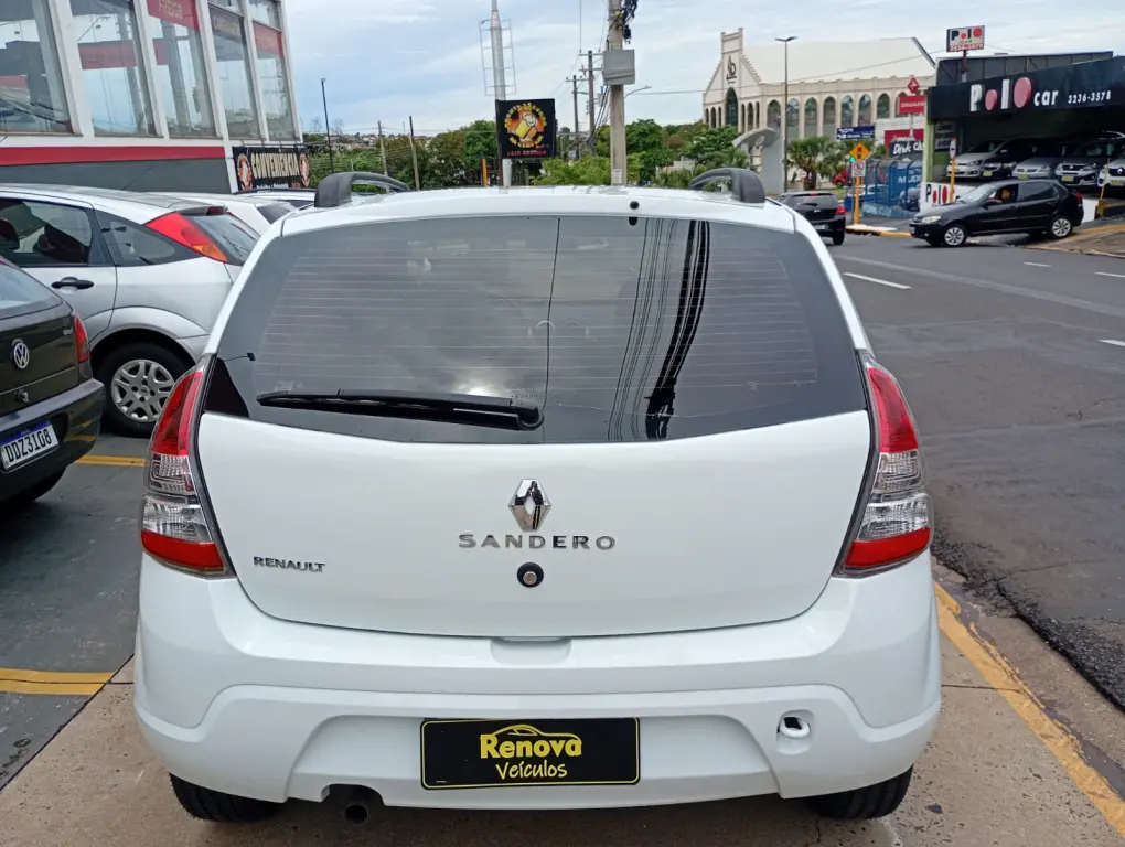 RENAULT Sandero - Foto