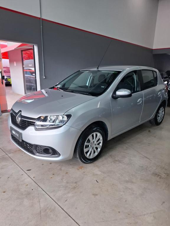 RENAULT Sandero - Foto