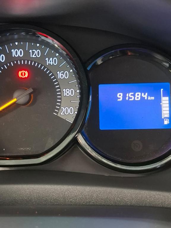 RENAULT Sandero - Foto