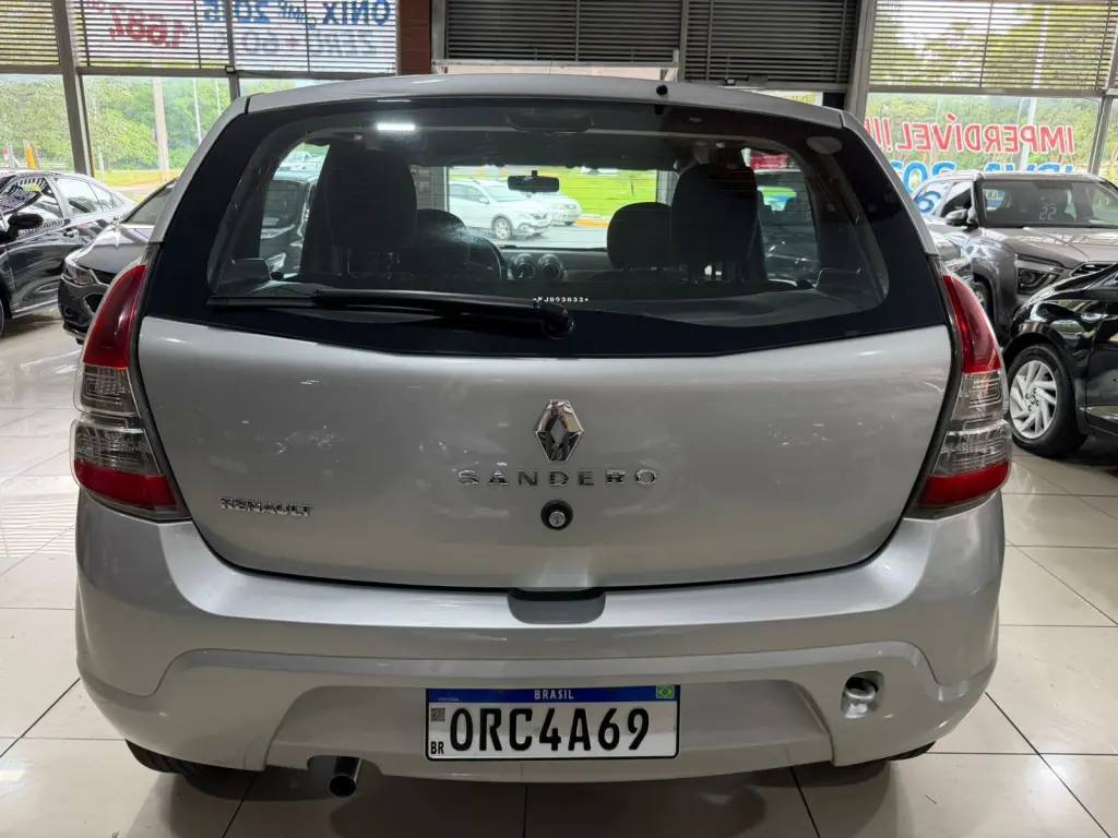 RENAULT Sandero - Foto