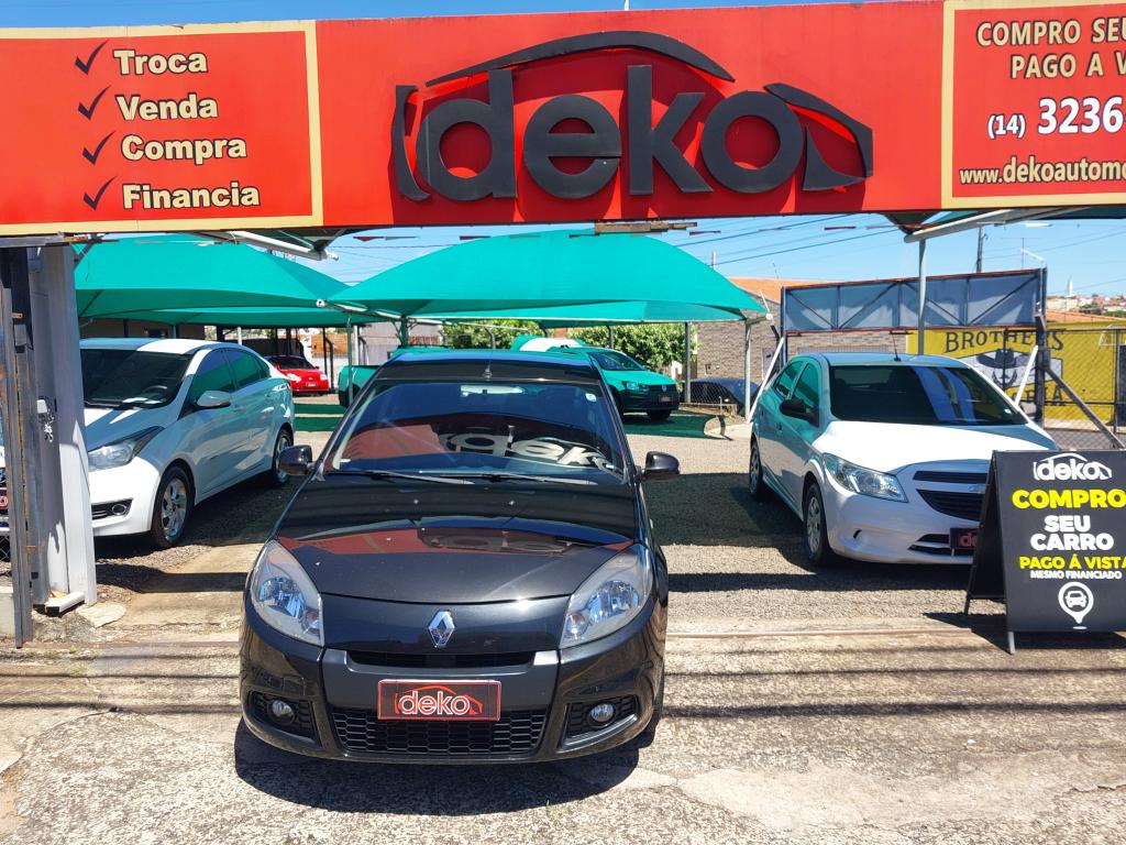 RENAULT Sandero - Foto