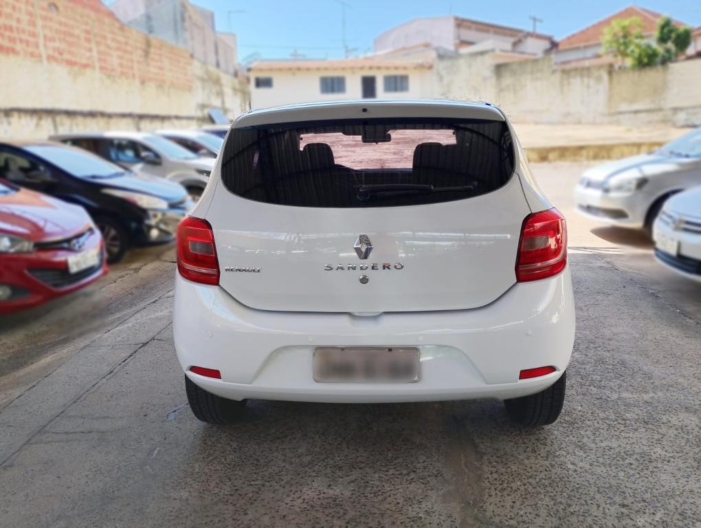 RENAULT Sandero - Foto